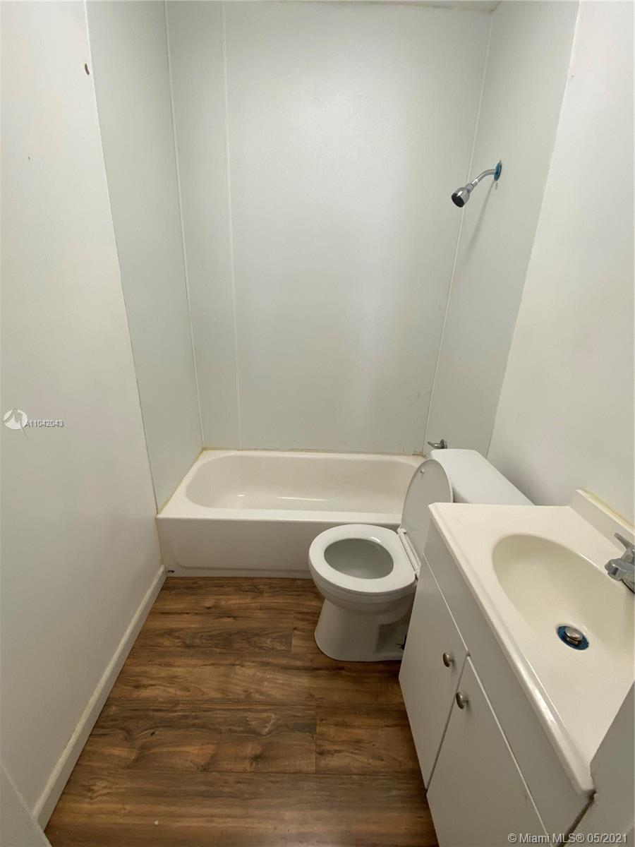 See details / 1438 sq. ft. $ 2021-05-13 0 Photo