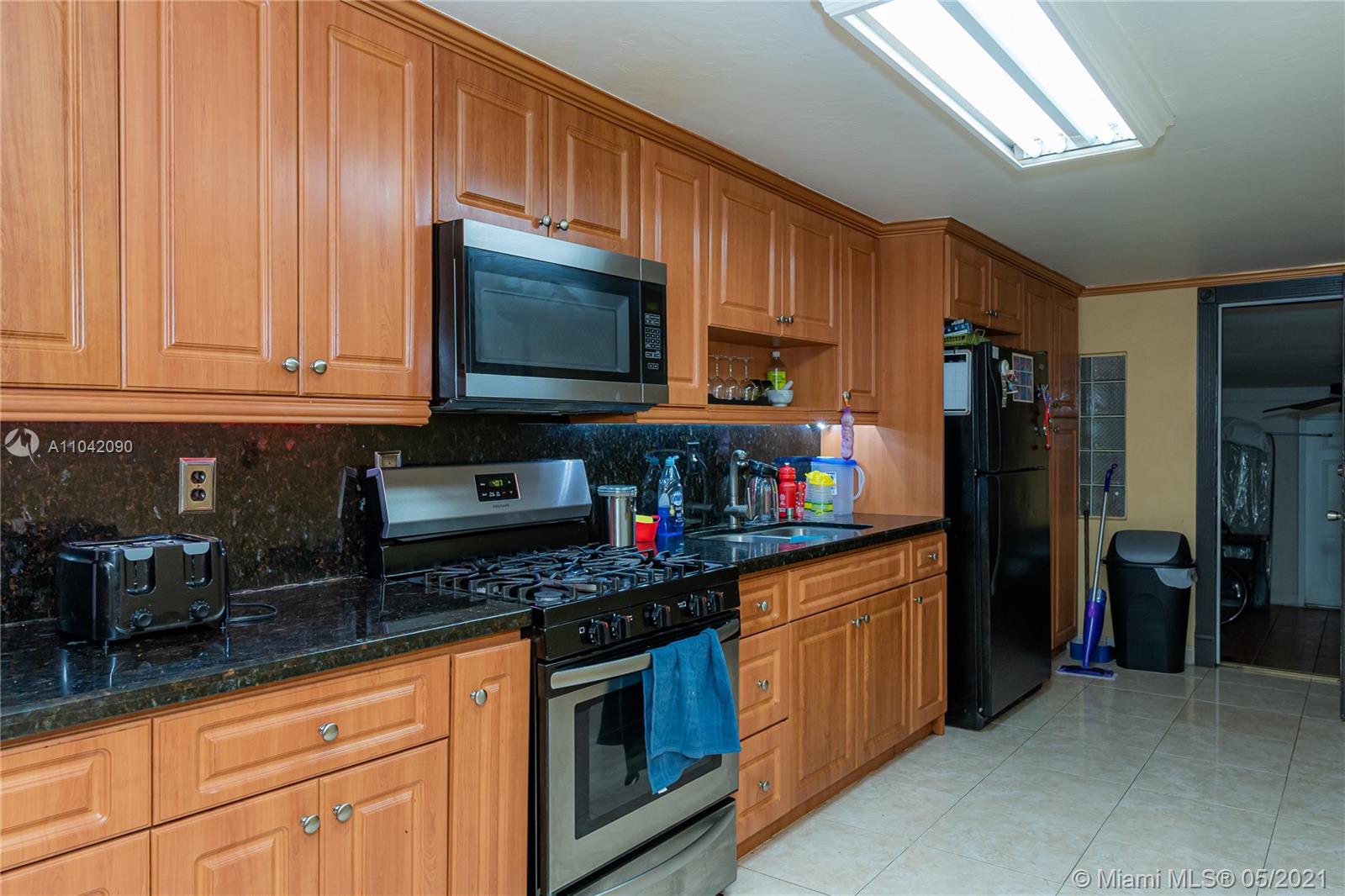 See details / sq. ft. $ 2021-05-13 0 Photo