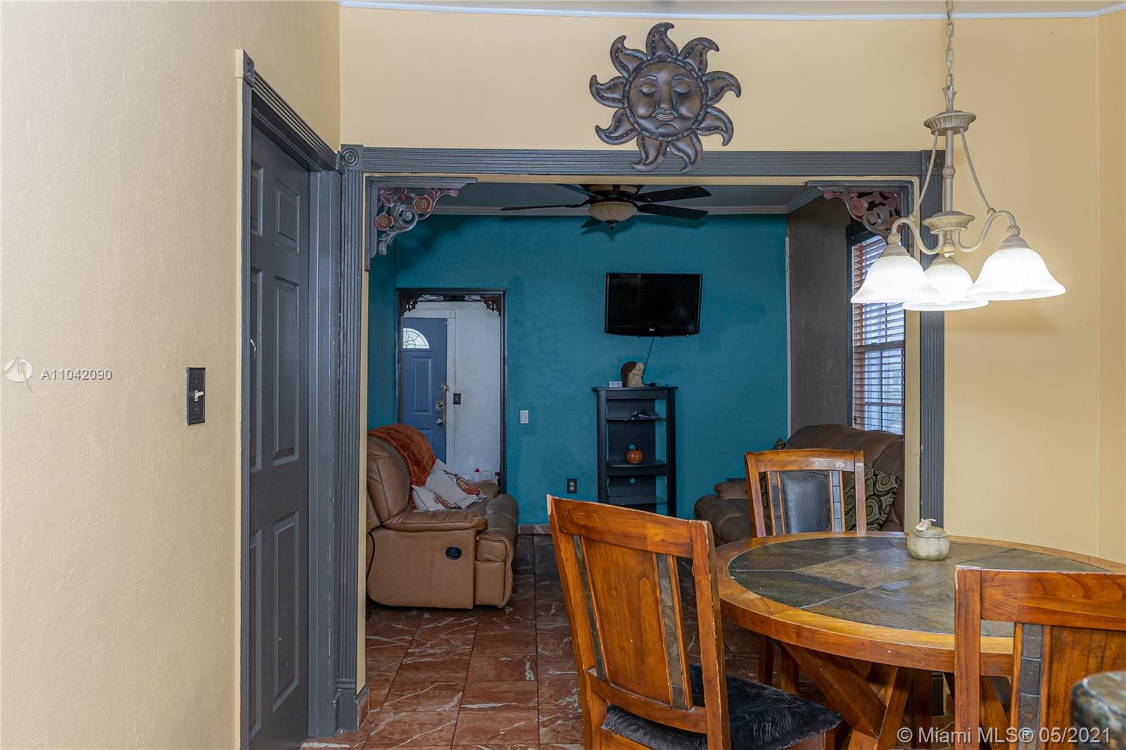 See details / sq. ft. $ 2021-05-13 0 Photo