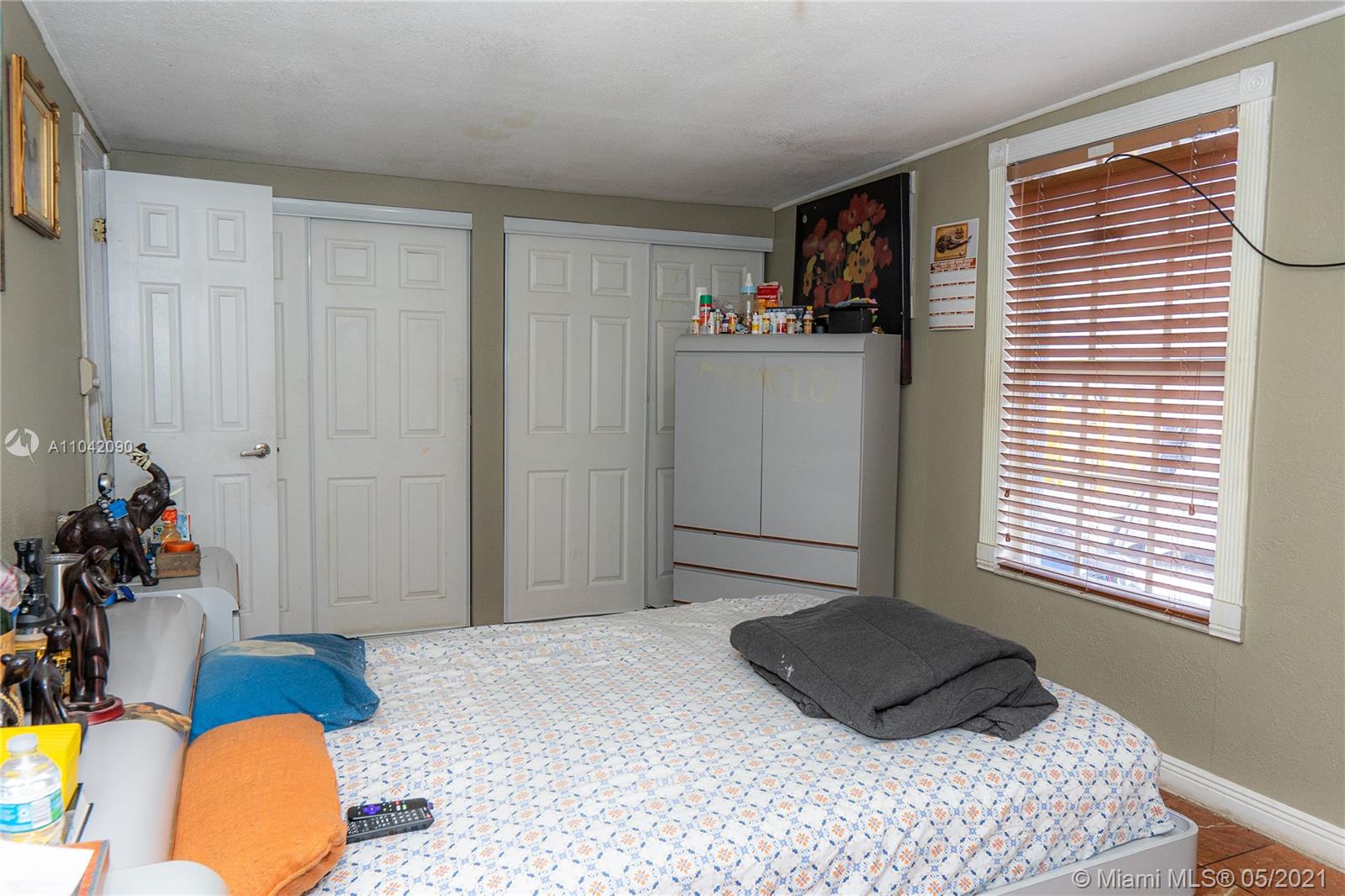 See details / sq. ft. $ 2021-05-13 0 Photo