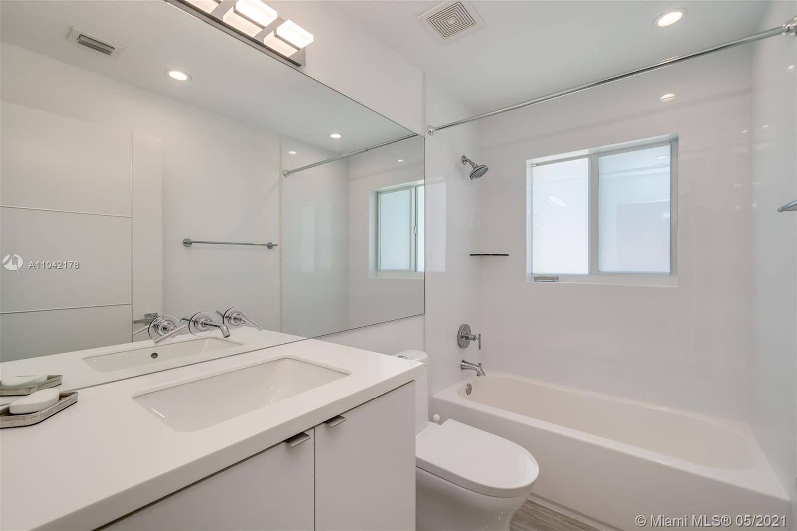 See details / 3281 sq. ft. $ 2021-05-13 0 Photo