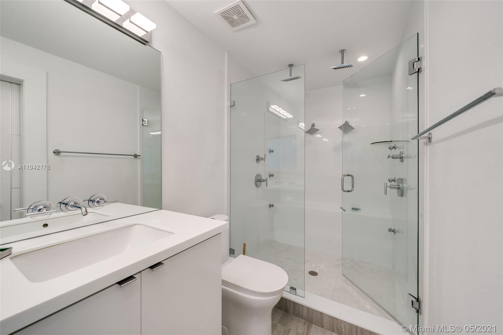 See details / 3281 sq. ft. $ 2021-05-13 0 Photo
