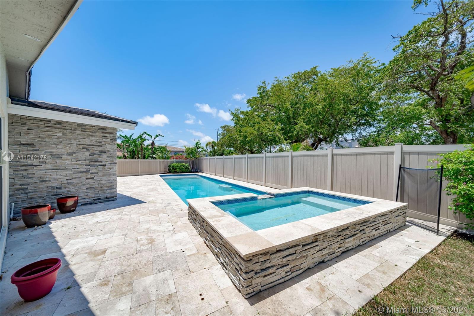 See details / 3281 sq. ft. $ 2021-05-13 0 Photo