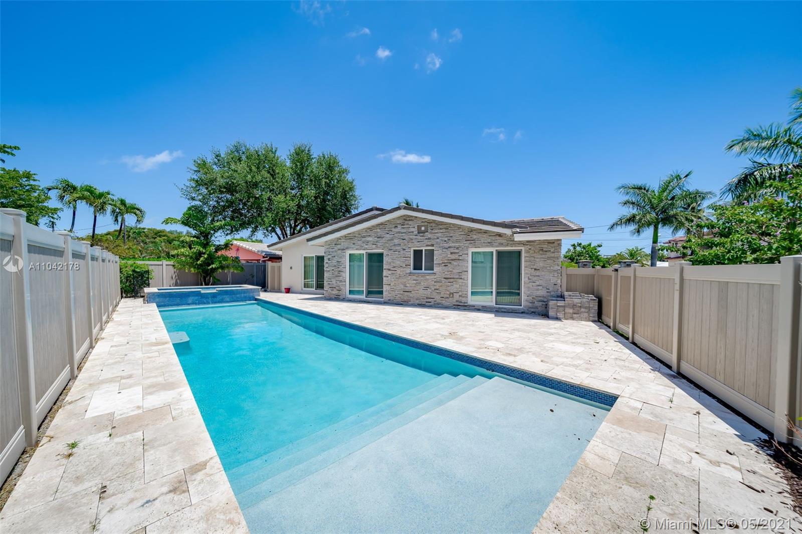 See details / 3281 sq. ft. $ 2021-05-13 0 Photo