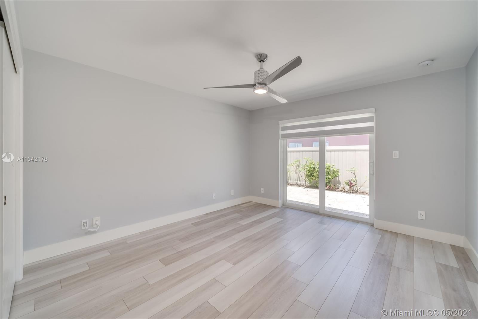 See details / 3281 sq. ft. $ 2021-05-13 0 Photo