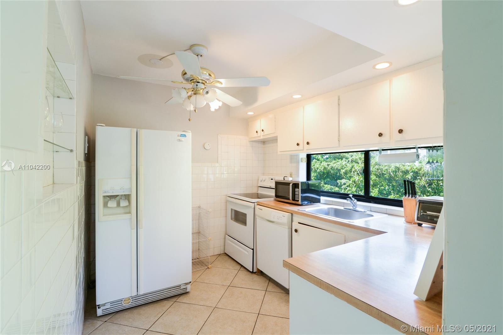 Photo of 16919 Bay Rd #414, Sunny Isles Beach, Florida, 33160 -