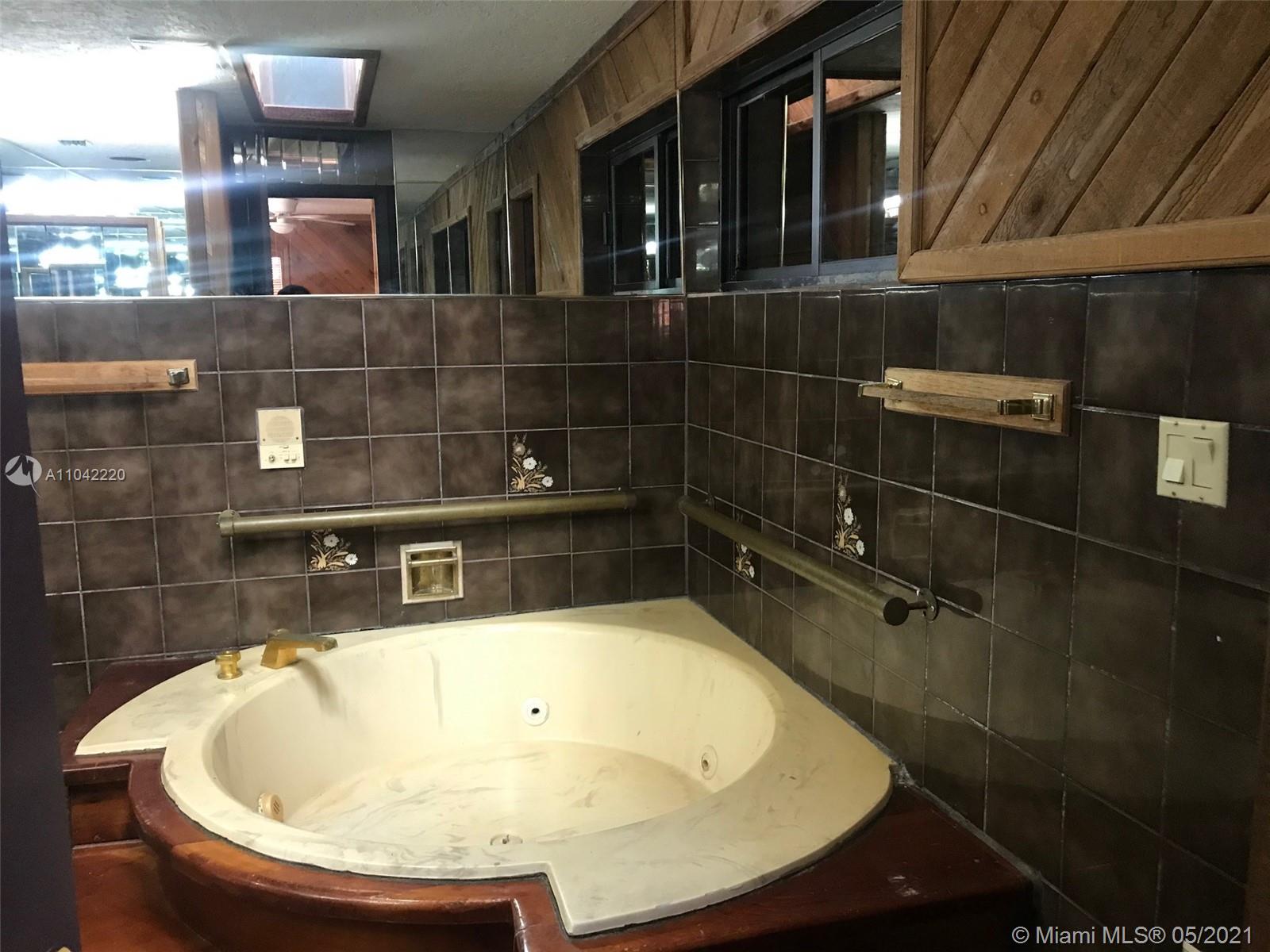 See details / 2267 sq. ft. $ 2021-05-13 0 Photo