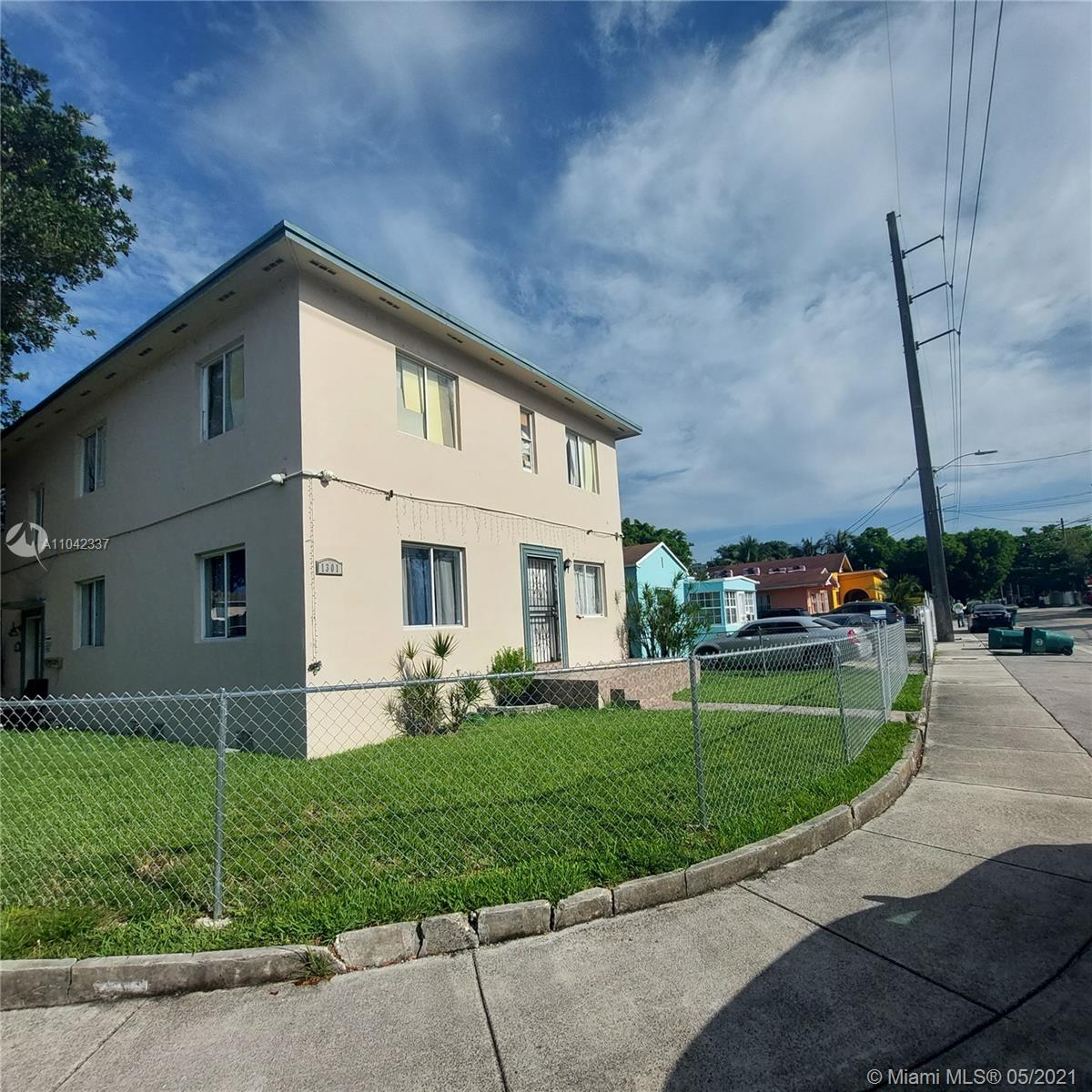 See details / 2949 sq. ft. $ 2021-05-14 0 Photo
