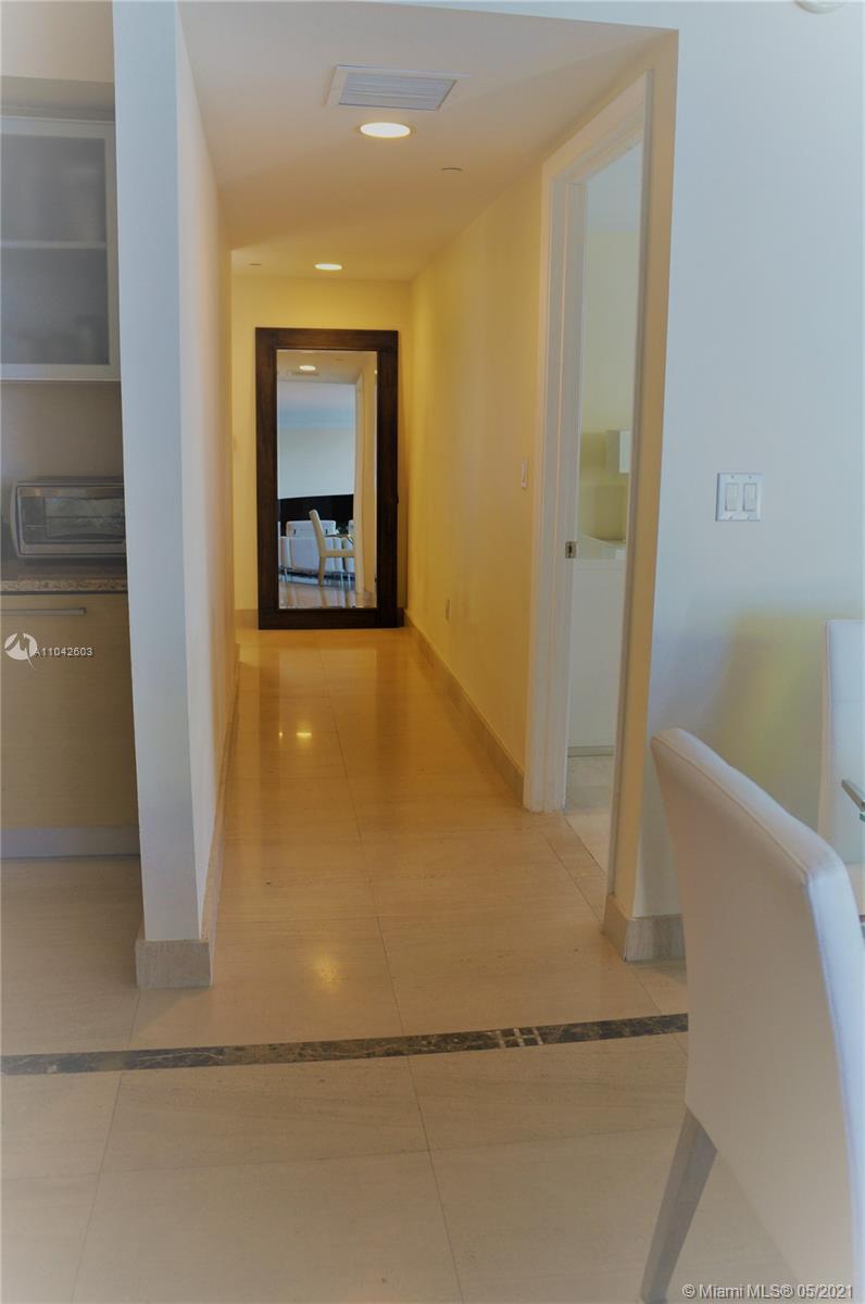 See details 1010 2 / 2 1782 sq. ft. $ 2021-05-14 0 Photo