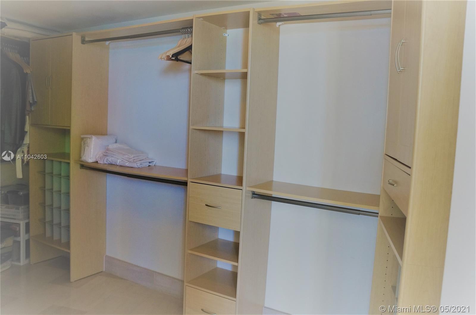 See details 1010 2 / 2 1782 sq. ft. $ 2021-05-14 0 Photo