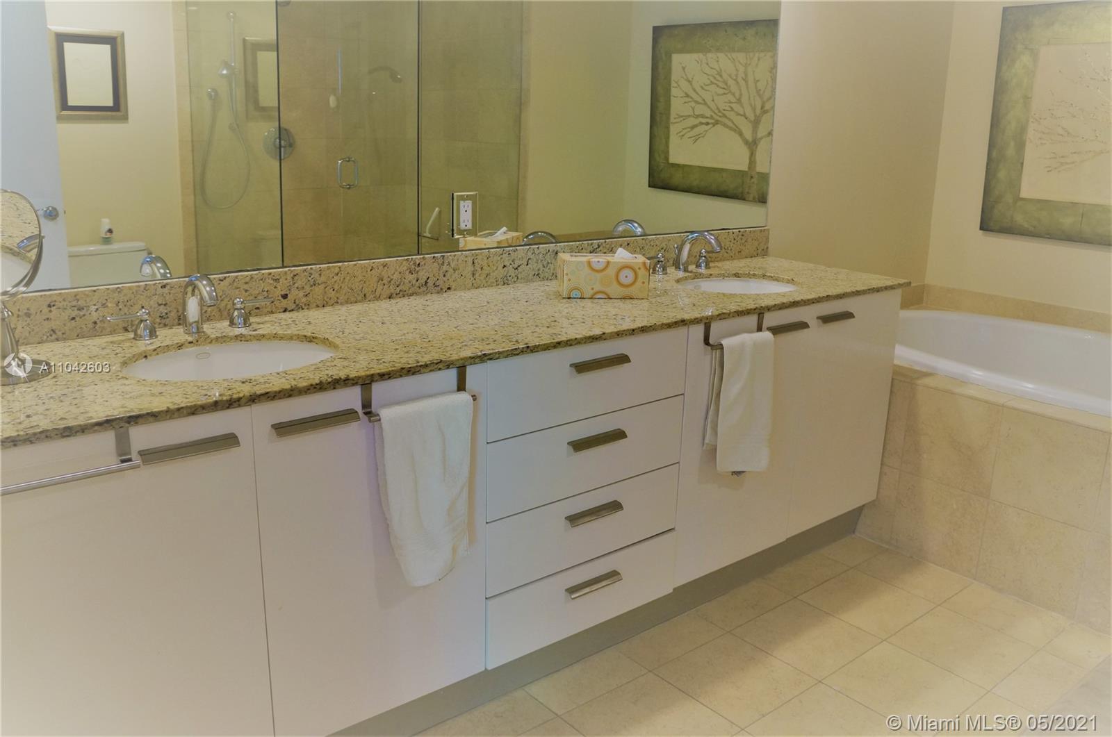 See details 1010 2 / 2 1782 sq. ft. $ 2021-05-14 0 Photo