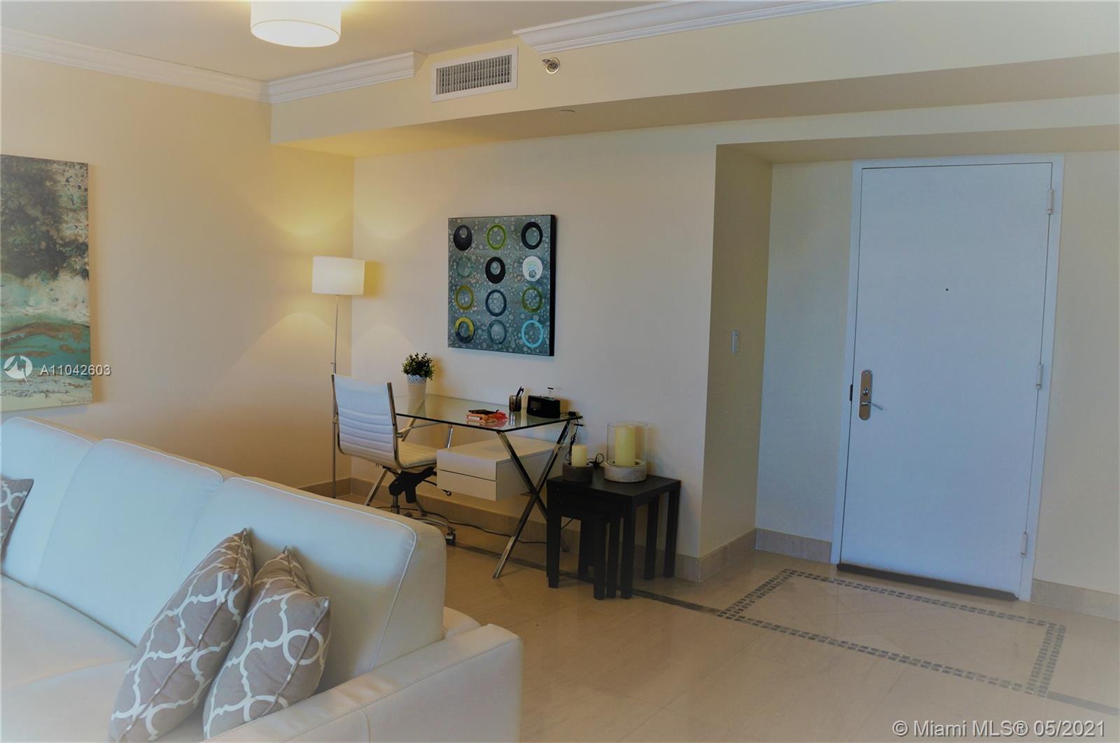 See details 1010 2 / 2 1782 sq. ft. $ 2021-05-14 0 Photo