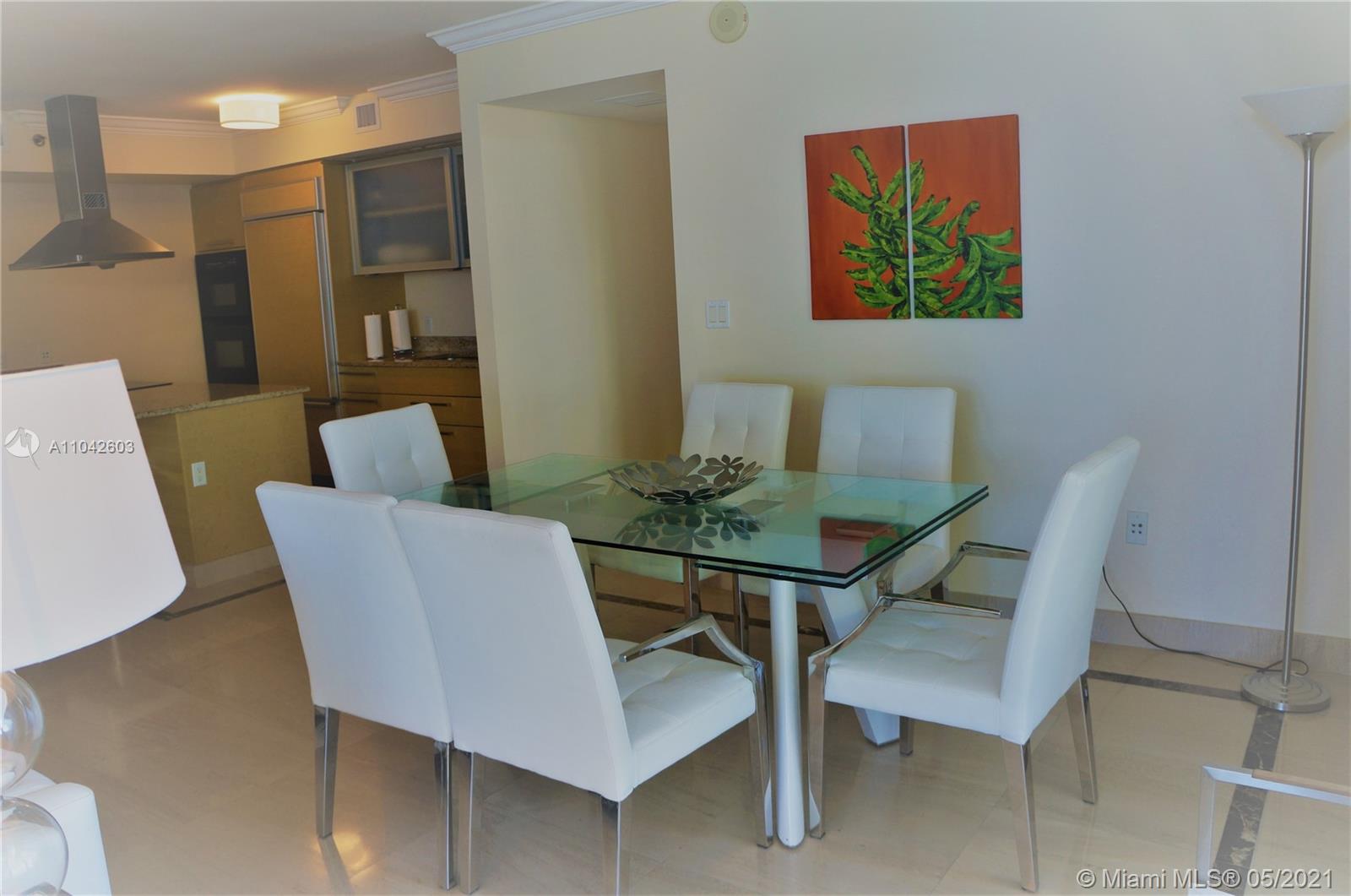 See details 1010 2 / 2 1782 sq. ft. $ 2021-05-14 0 Photo