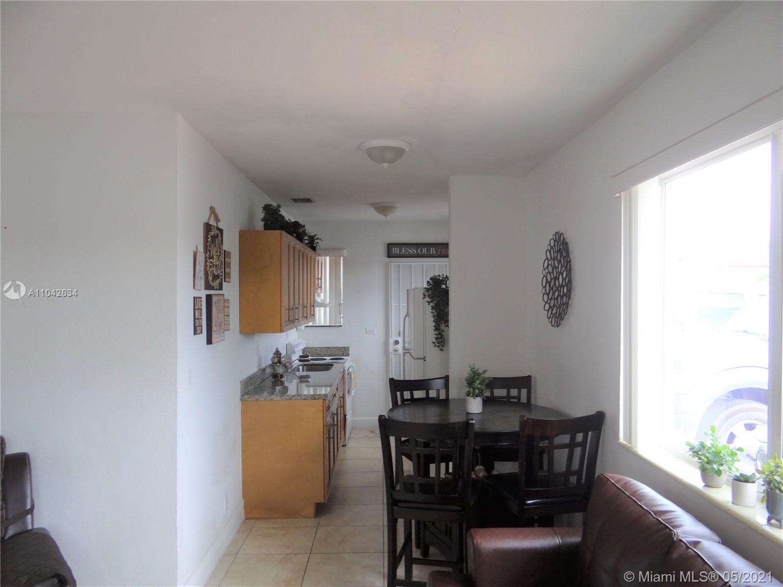 See details / 1897 sq. ft. $ 2021-05-14 0 Photo