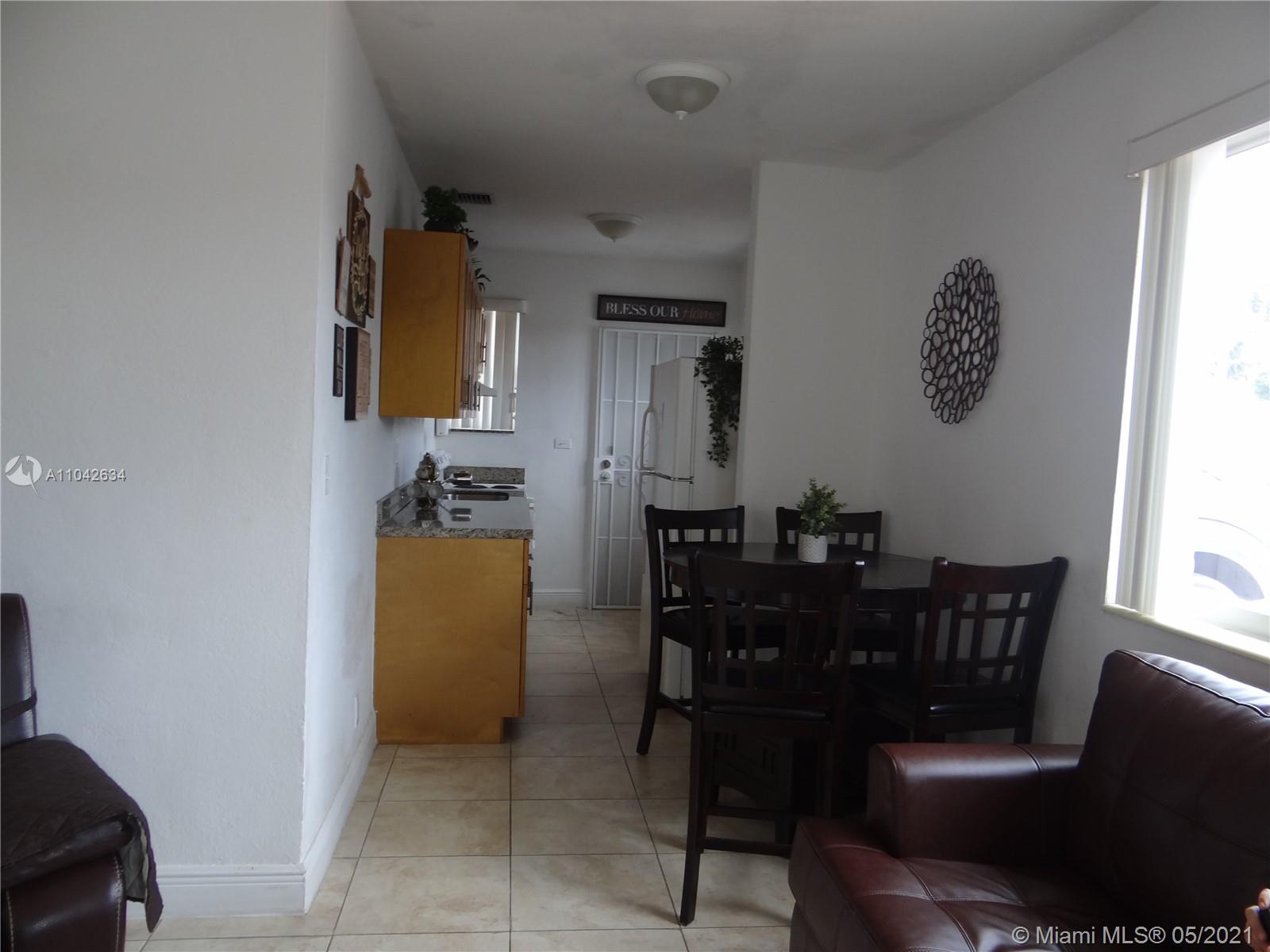 See details / 1897 sq. ft. $ 2021-05-14 0 Photo