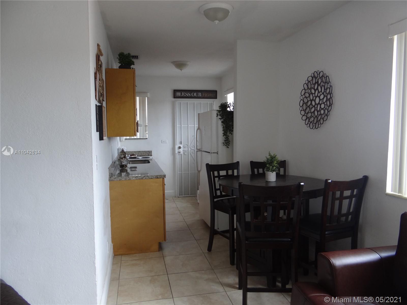 See details / 1897 sq. ft. $ 2021-05-14 0 Photo