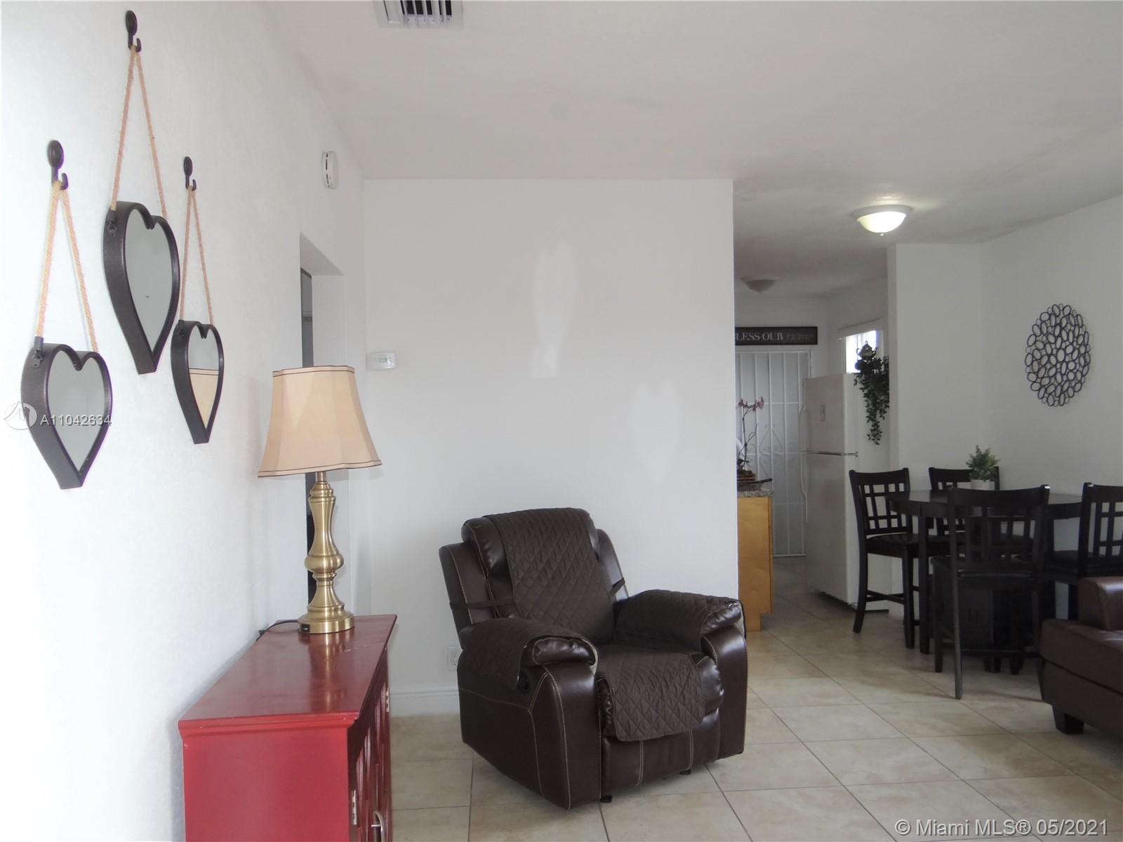 See details / 1897 sq. ft. $ 2021-05-14 0 Photo