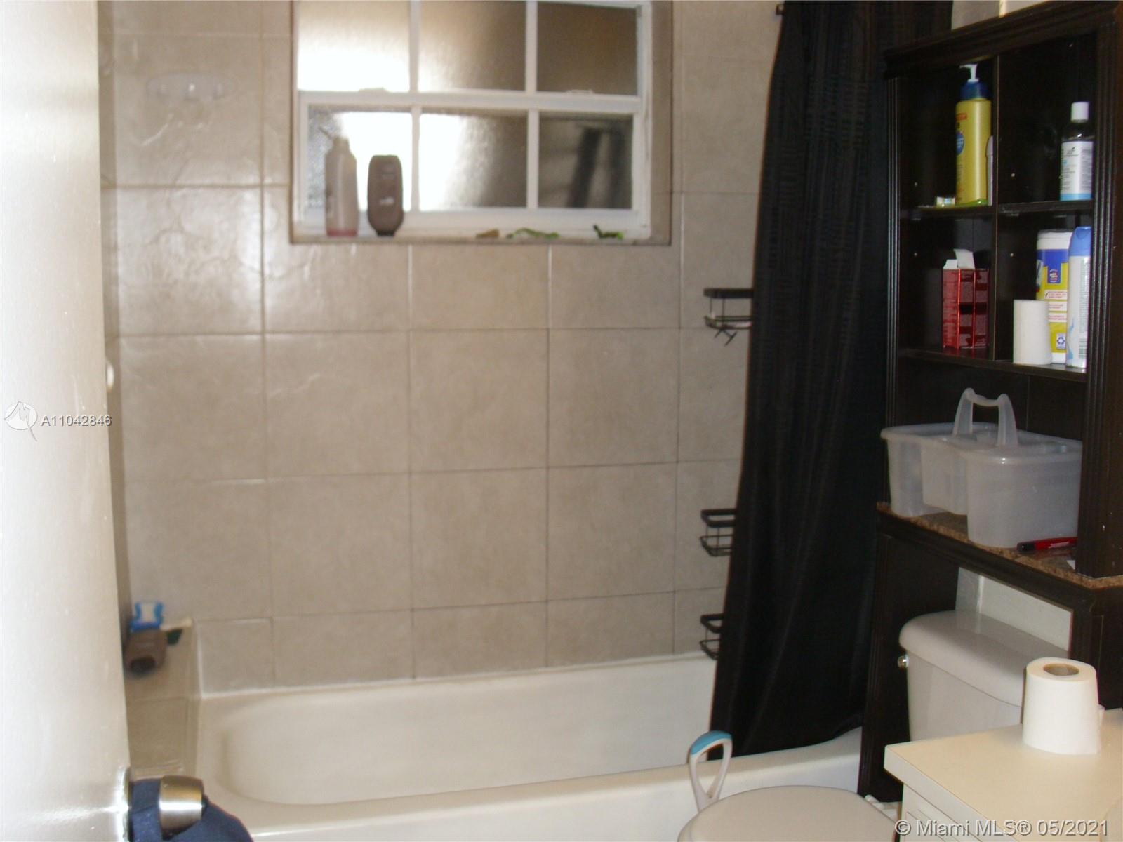 See details / 2467 sq. ft. $ 2021-06-04 0 Photo