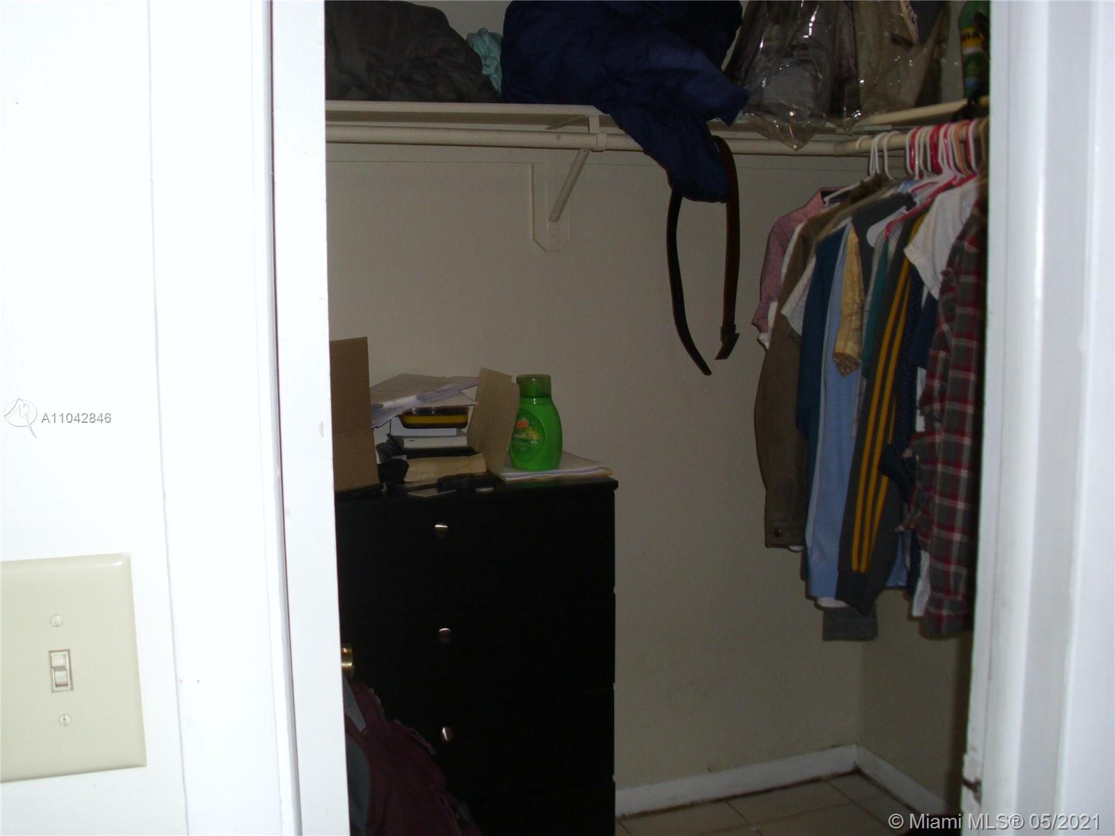 See details / 2467 sq. ft. $ 2021-06-04 0 Photo