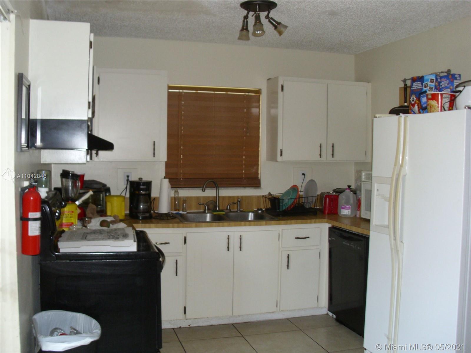 See details / 2467 sq. ft. $ 2021-06-04 0 Photo