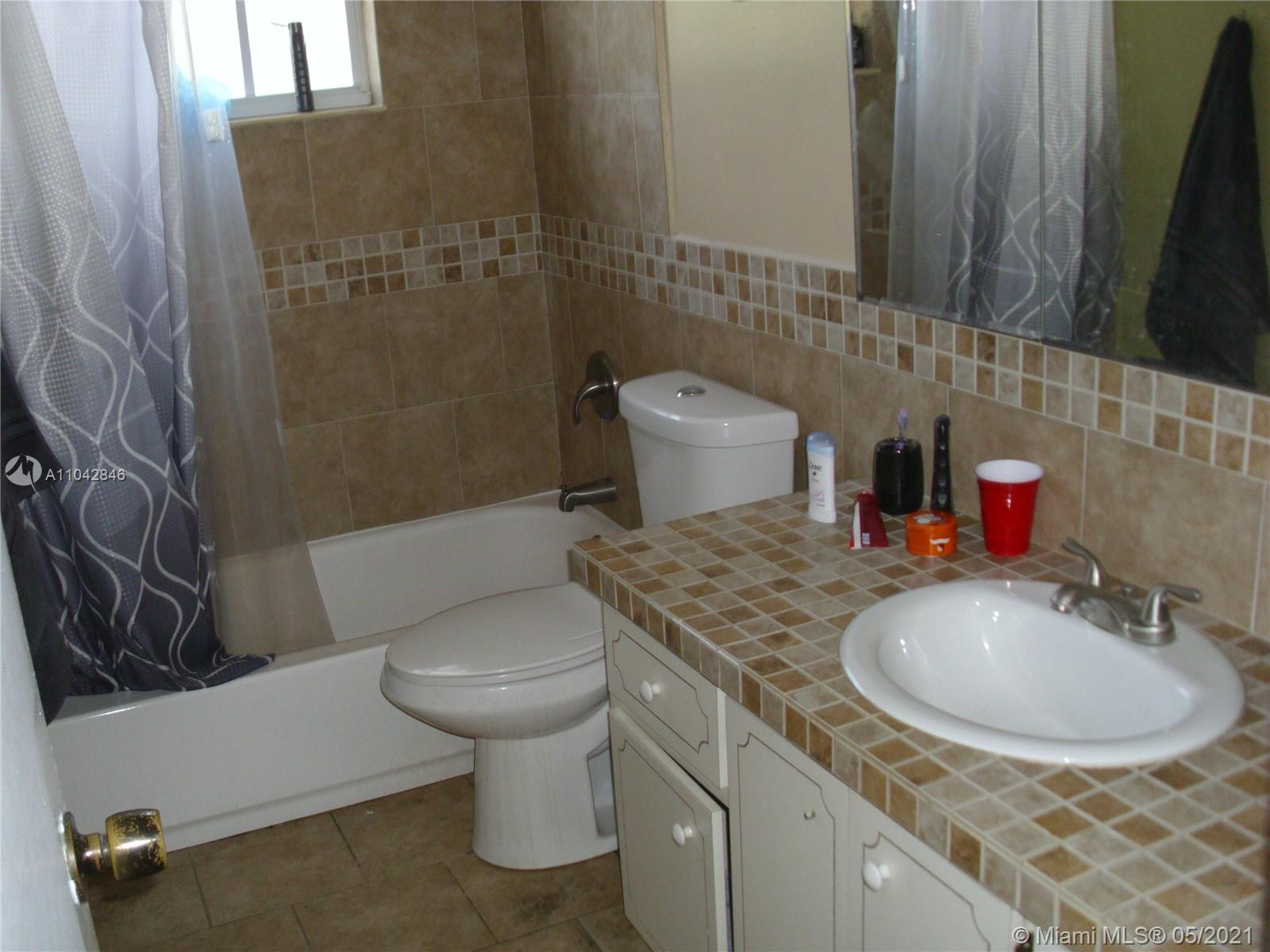 See details / 2467 sq. ft. $ 2021-06-04 0 Photo