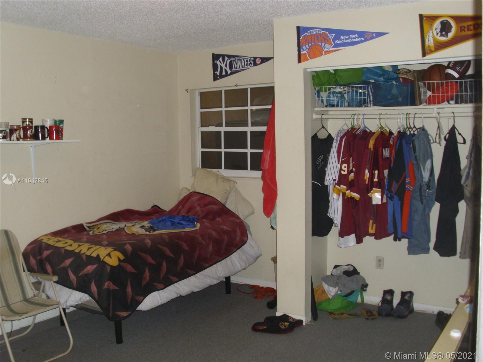 See details / 2467 sq. ft. $ 2021-06-04 0 Photo