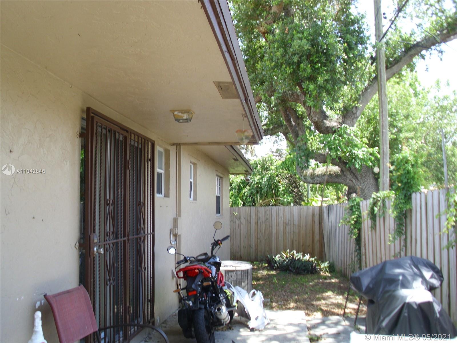 See details / 2467 sq. ft. $ 2021-06-04 0 Photo