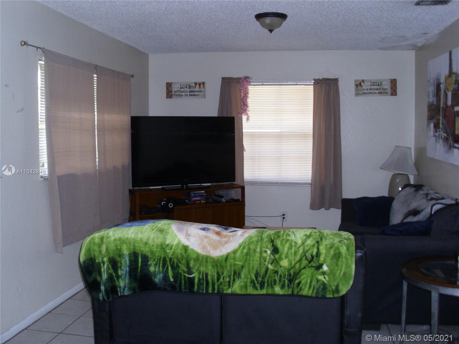 See details / 2467 sq. ft. $ 2021-06-04 0 Photo