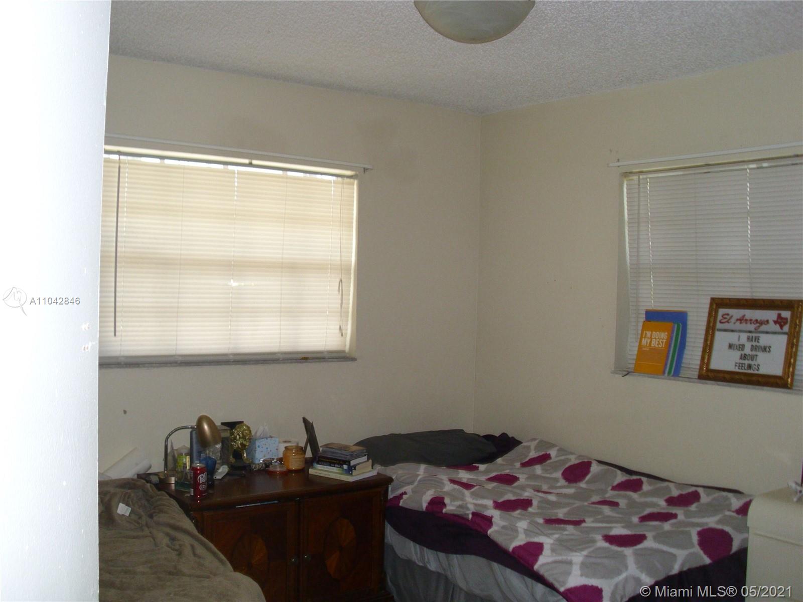 See details / 2467 sq. ft. $ 2021-06-04 0 Photo