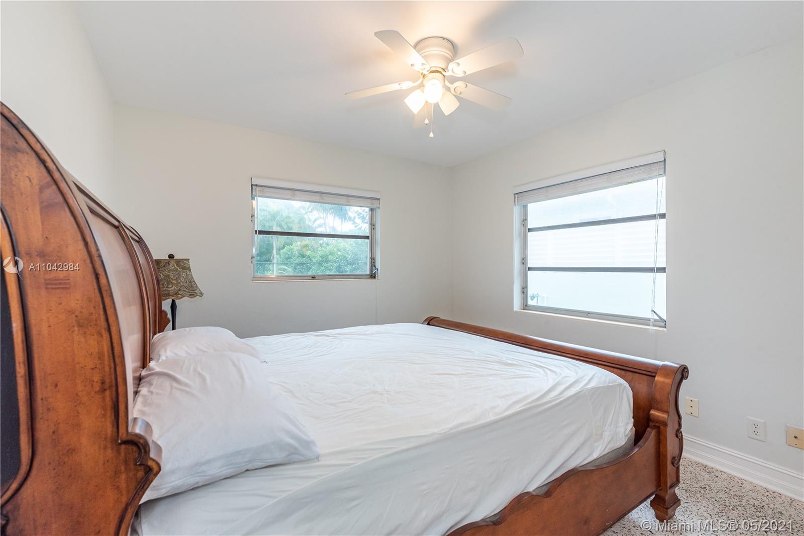 See details / 1952 sq. ft. $ 2021-05-16 0 Photo