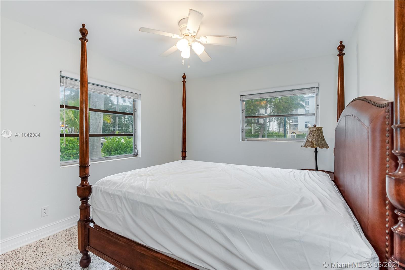 See details / 1952 sq. ft. $ 2021-05-16 0 Photo