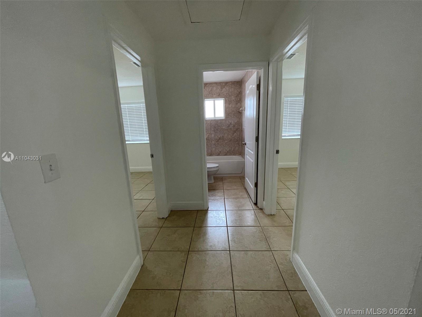 See details / 1400 sq. ft. $ 2021-05-16 0 Photo