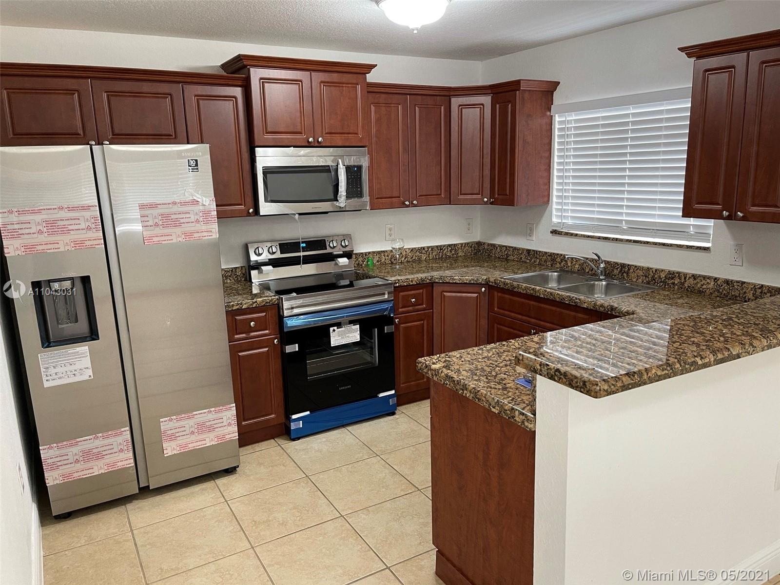 See details / 1400 sq. ft. $ 2021-05-16 0 Photo