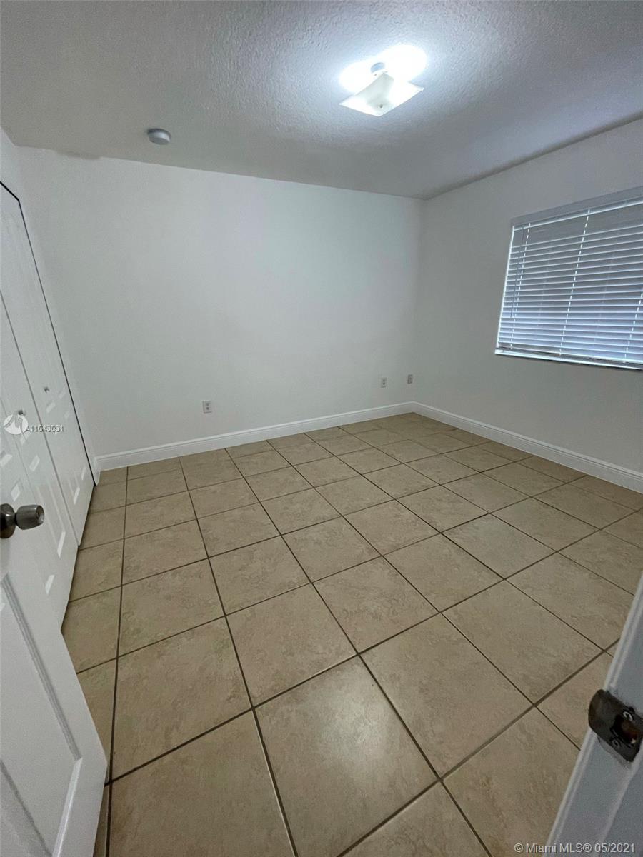 See details / 1400 sq. ft. $ 2021-05-16 0 Photo