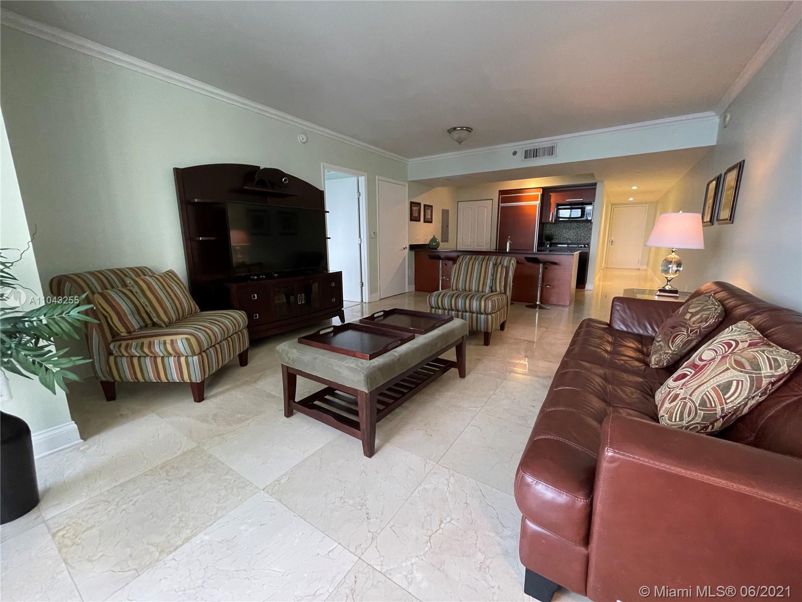 Ver detalles 3710 2 / 2 1337 sq. ft. $ 2021-05-17 0 foto