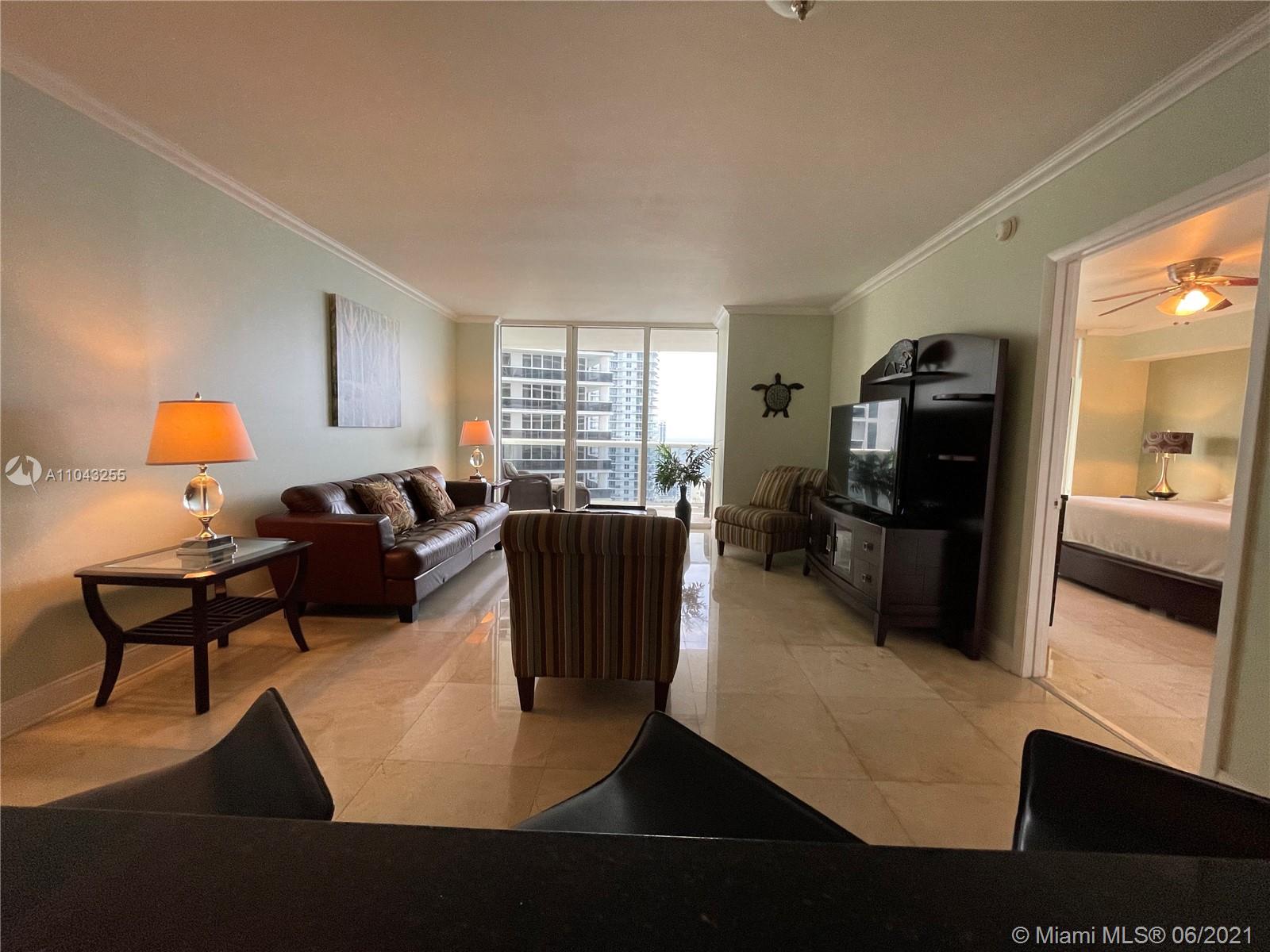 Ver detalles 3710 2 / 2 1337 sq. ft. $ 2021-05-17 0 foto