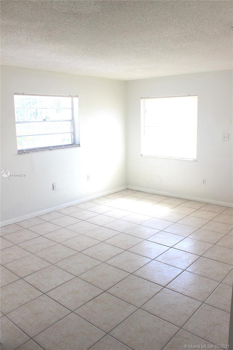 See details / 1560 sq. ft. $ 2021-05-17 0 Photo