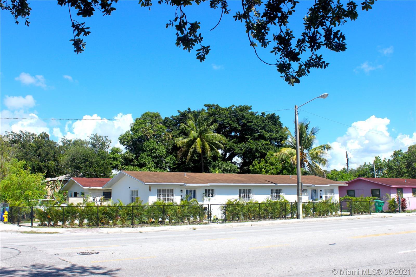 See details / 1560 sq. ft. $ 2021-05-17 0 Photo