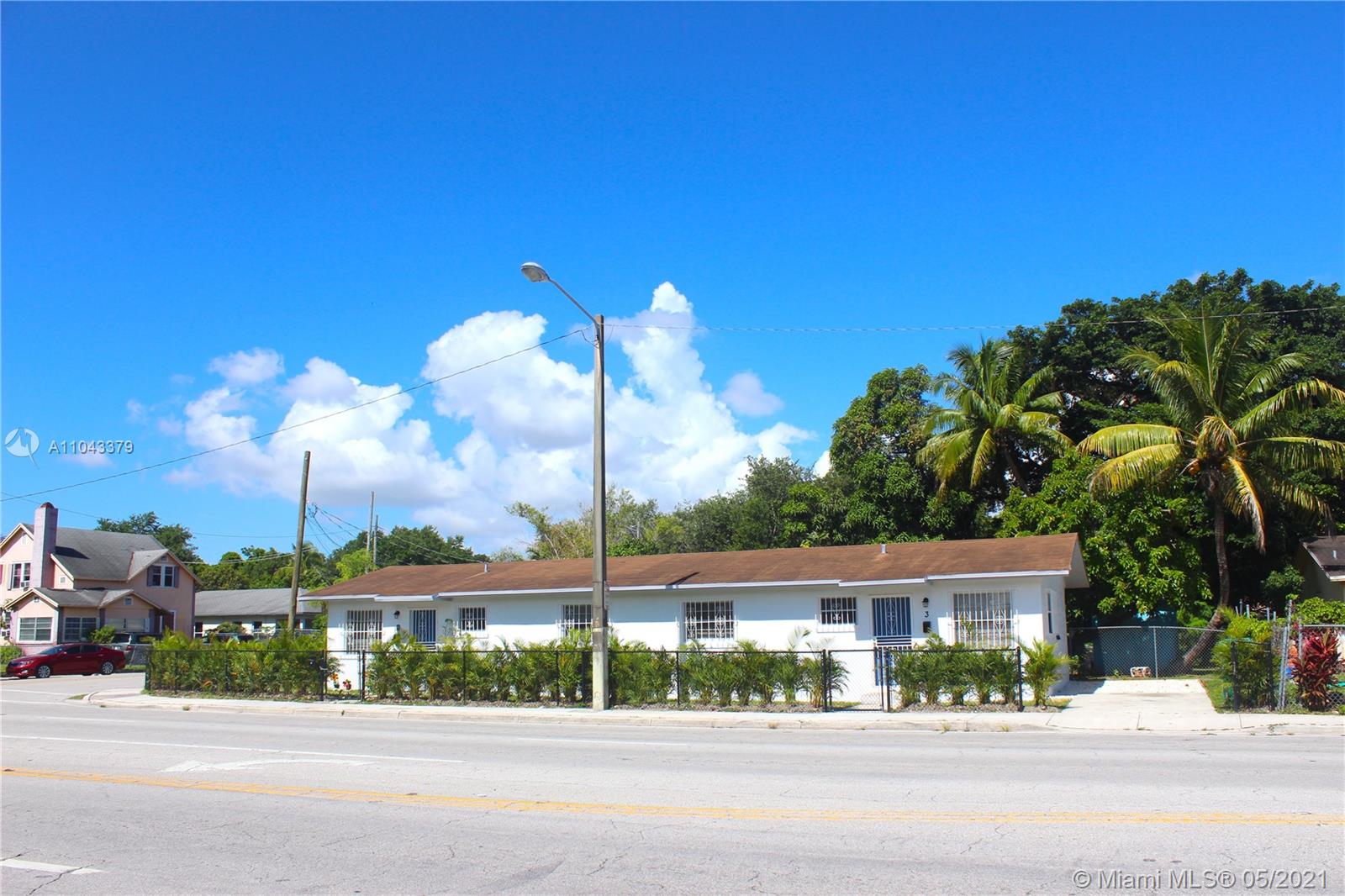 See details / 1560 sq. ft. $ 2021-05-17 0 Photo