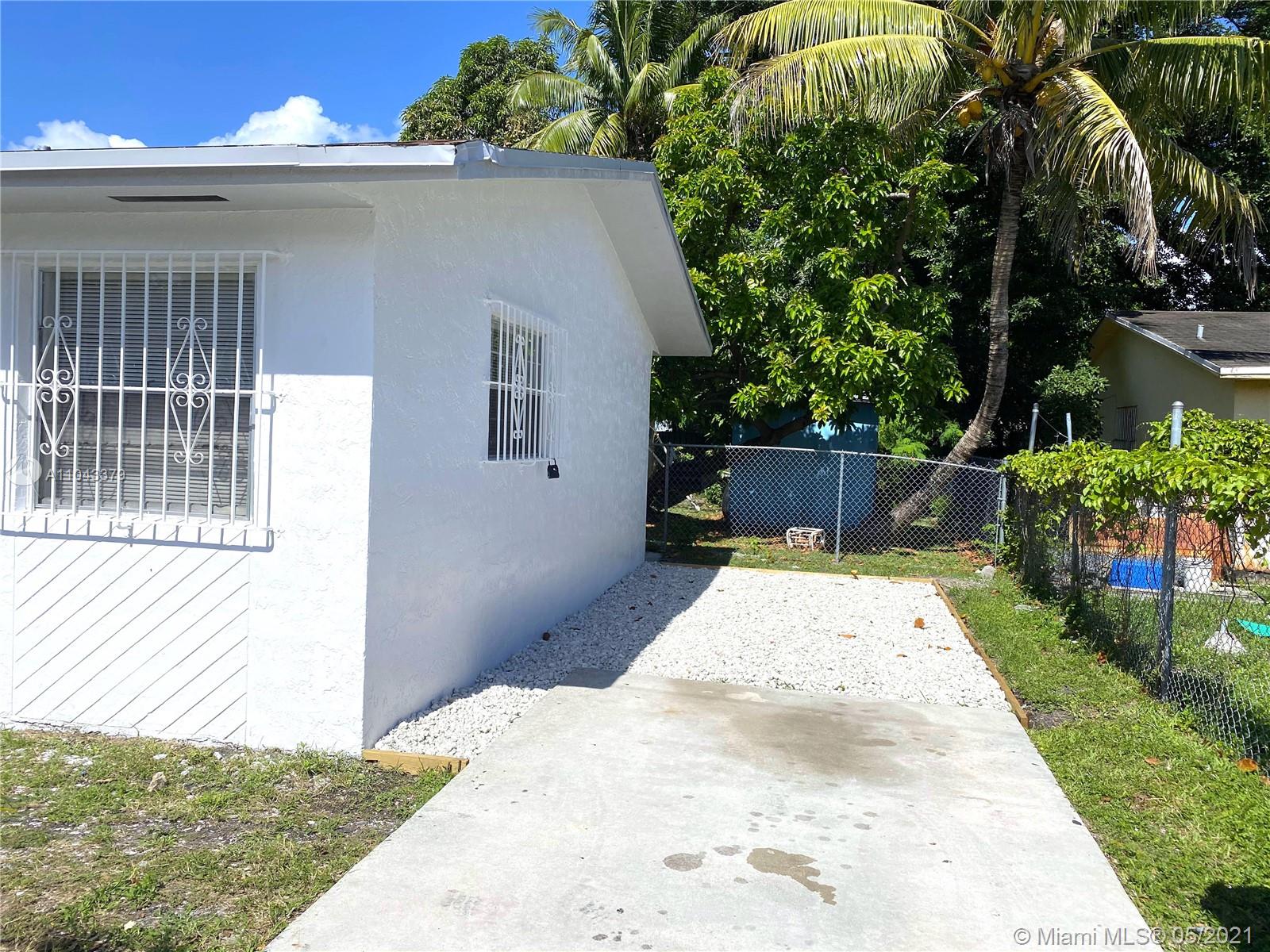 See details / 1560 sq. ft. $ 2021-05-17 0 Photo