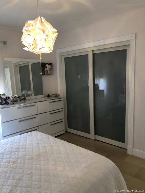 See details / 1952 sq. ft. $ 2021-05-17 0 Photo
