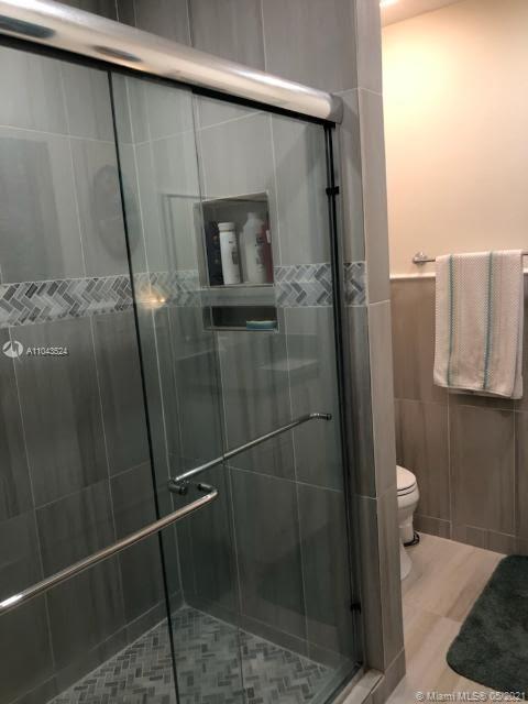 See details / 1952 sq. ft. $ 2021-05-17 0 Photo