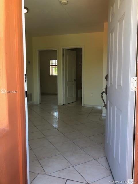 See details / 1952 sq. ft. $ 2021-05-17 0 Photo