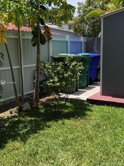 See details / 1952 sq. ft. $ 2021-05-17 0 Photo