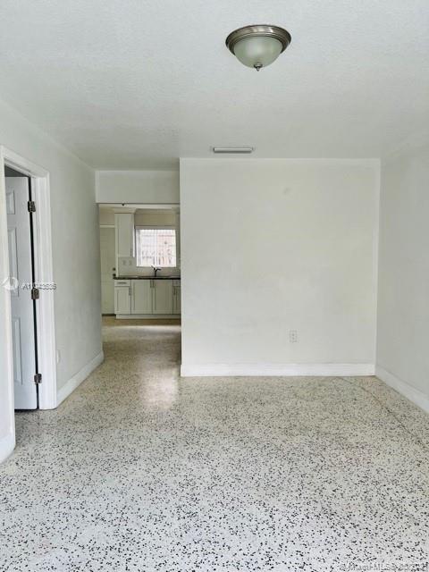 See details / 2349 sq. ft. $ 2021-05-17 0 Photo