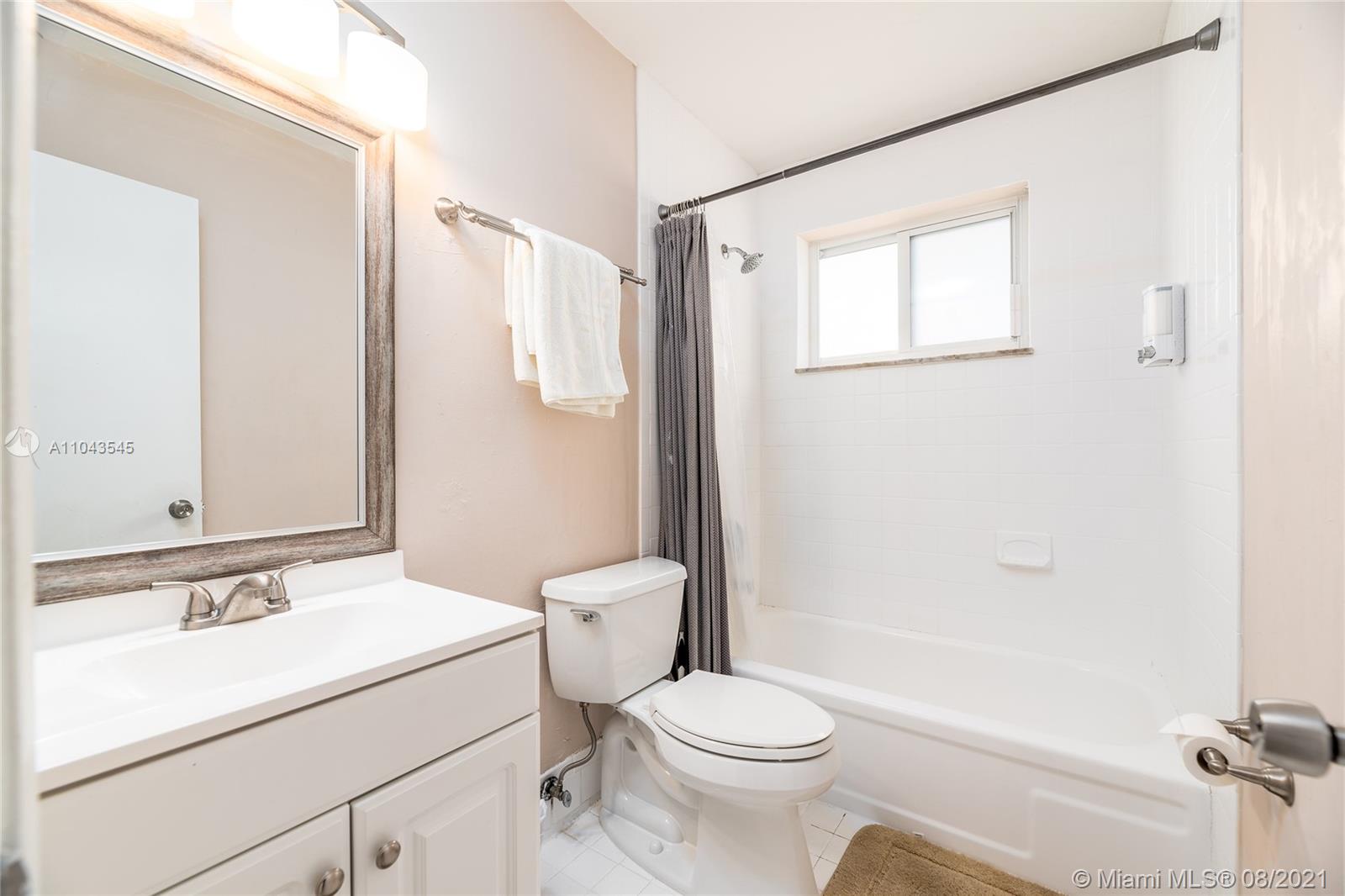 See details / 2377 sq. ft. $ 2021-05-17 0 Photo