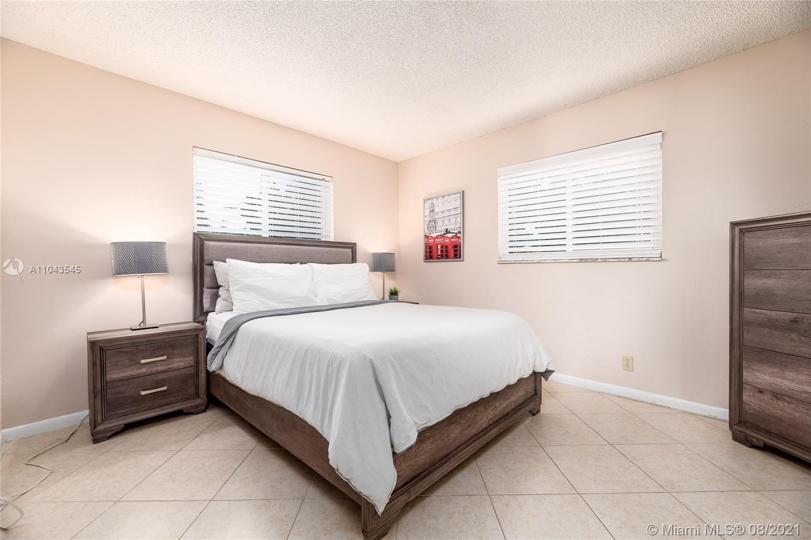 See details / 2377 sq. ft. $ 2021-05-17 0 Photo