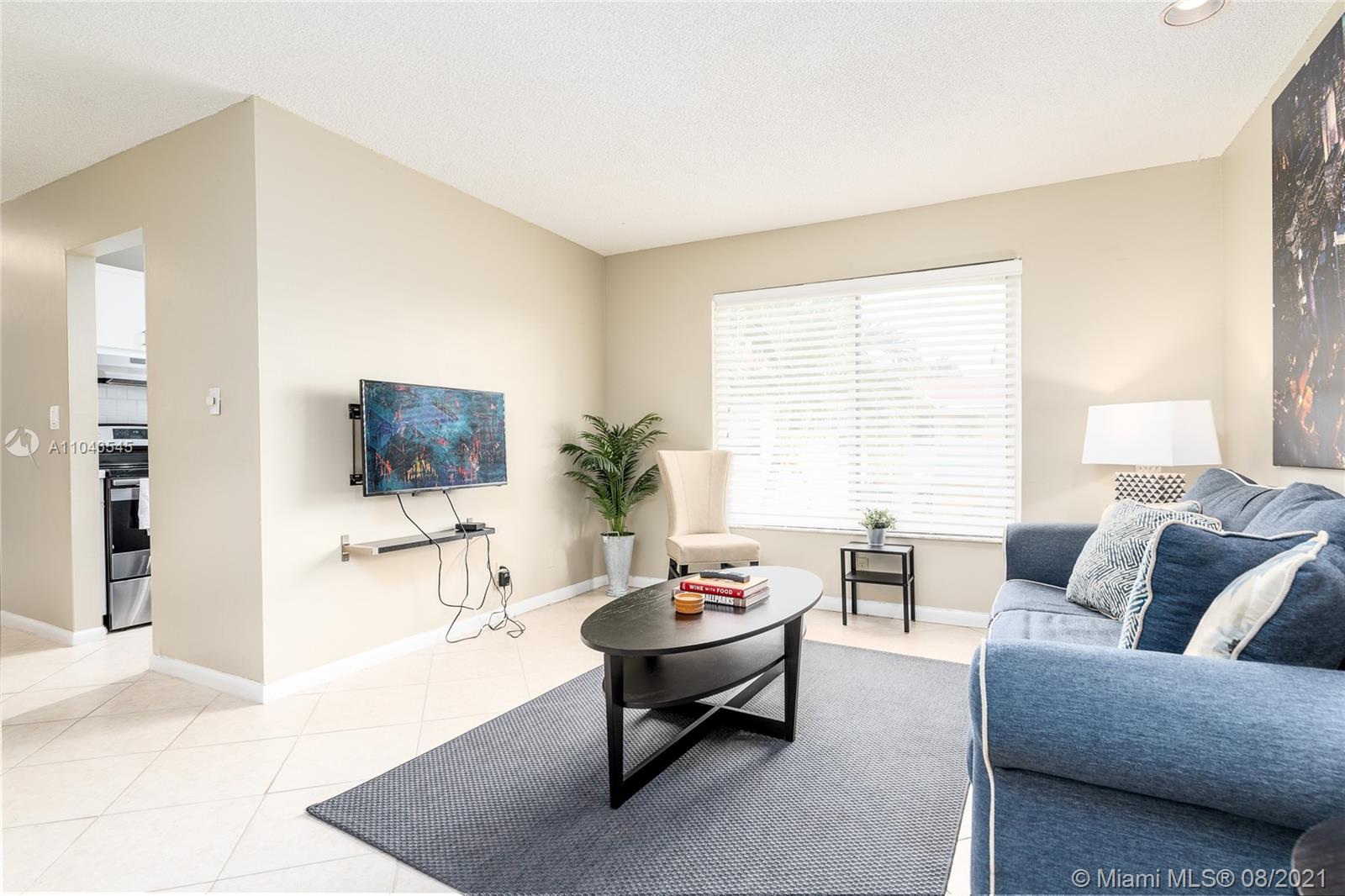 See details / 2377 sq. ft. $ 2021-05-17 0 Photo