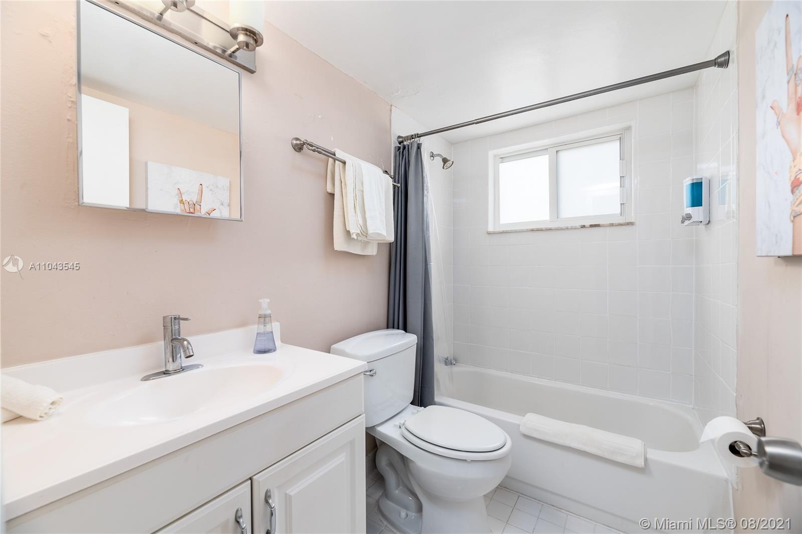 See details / 2377 sq. ft. $ 2021-05-17 0 Photo