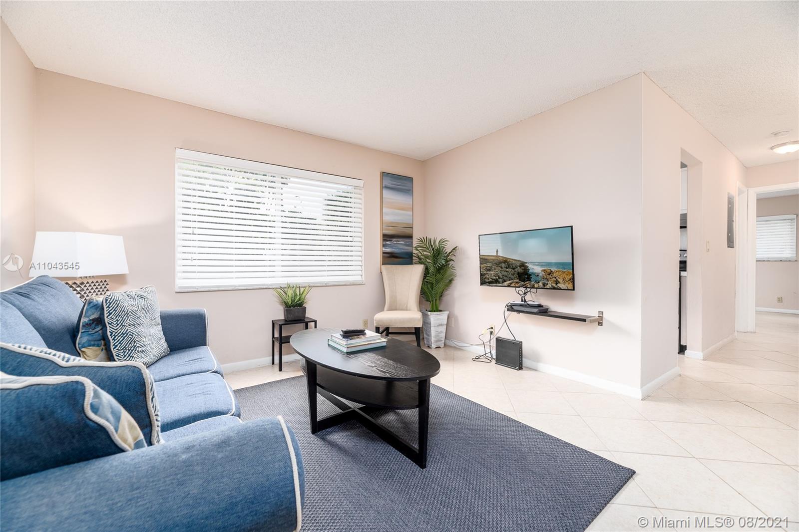 See details / 2377 sq. ft. $ 2021-05-17 0 Photo